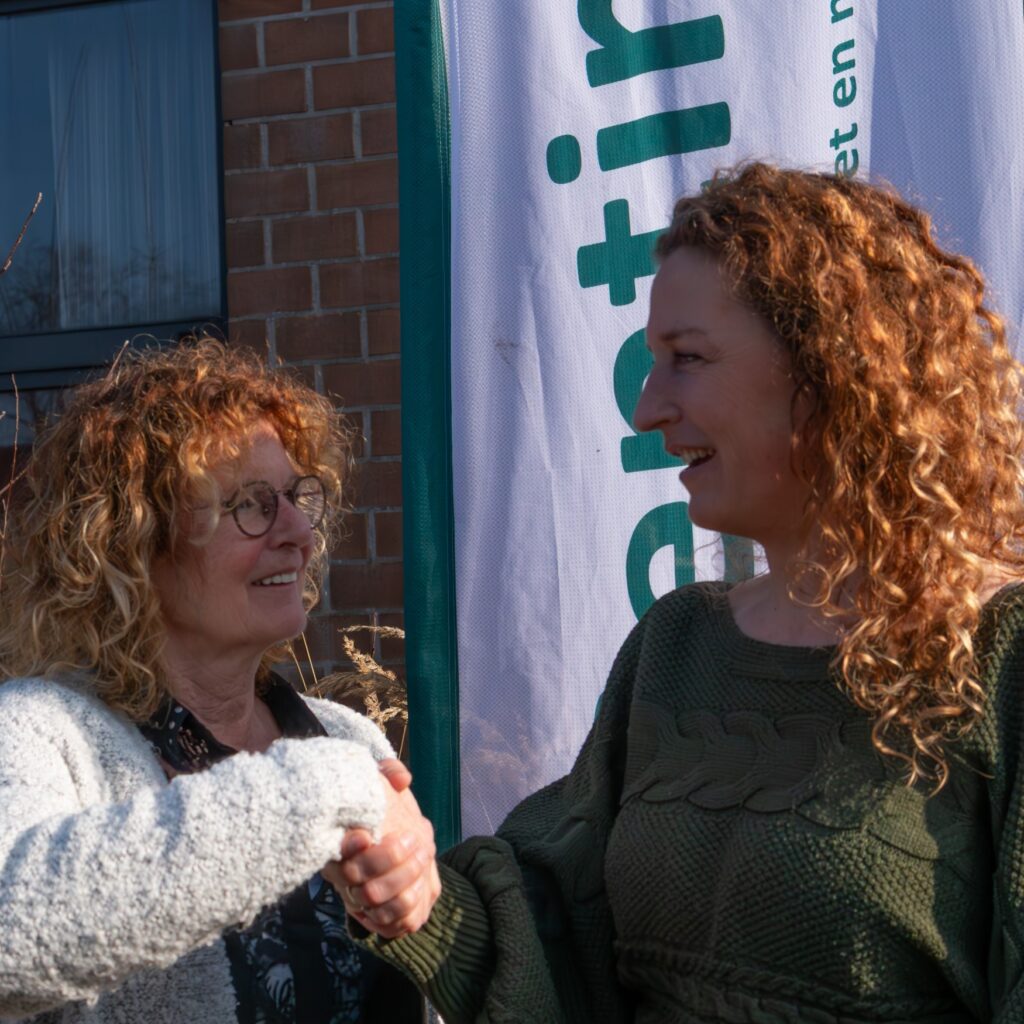Aukje en Karin bekrachtiging partners